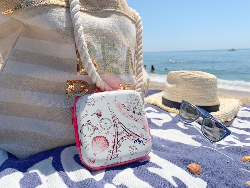 Estuche para compresas y tampones