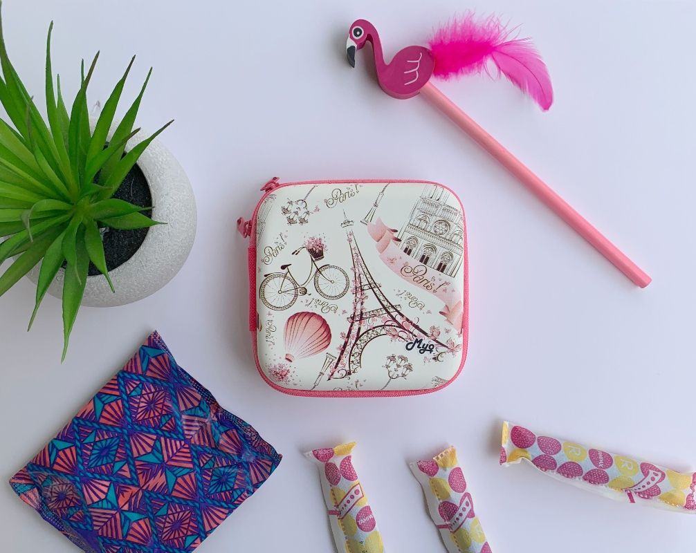Estuche para productos íntimos femeninos